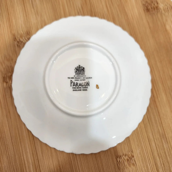 Vintage Paragon Cup Saucer Yellow Rose on White Fine Bone China Gold Rim Edge - Picture 8 of 8